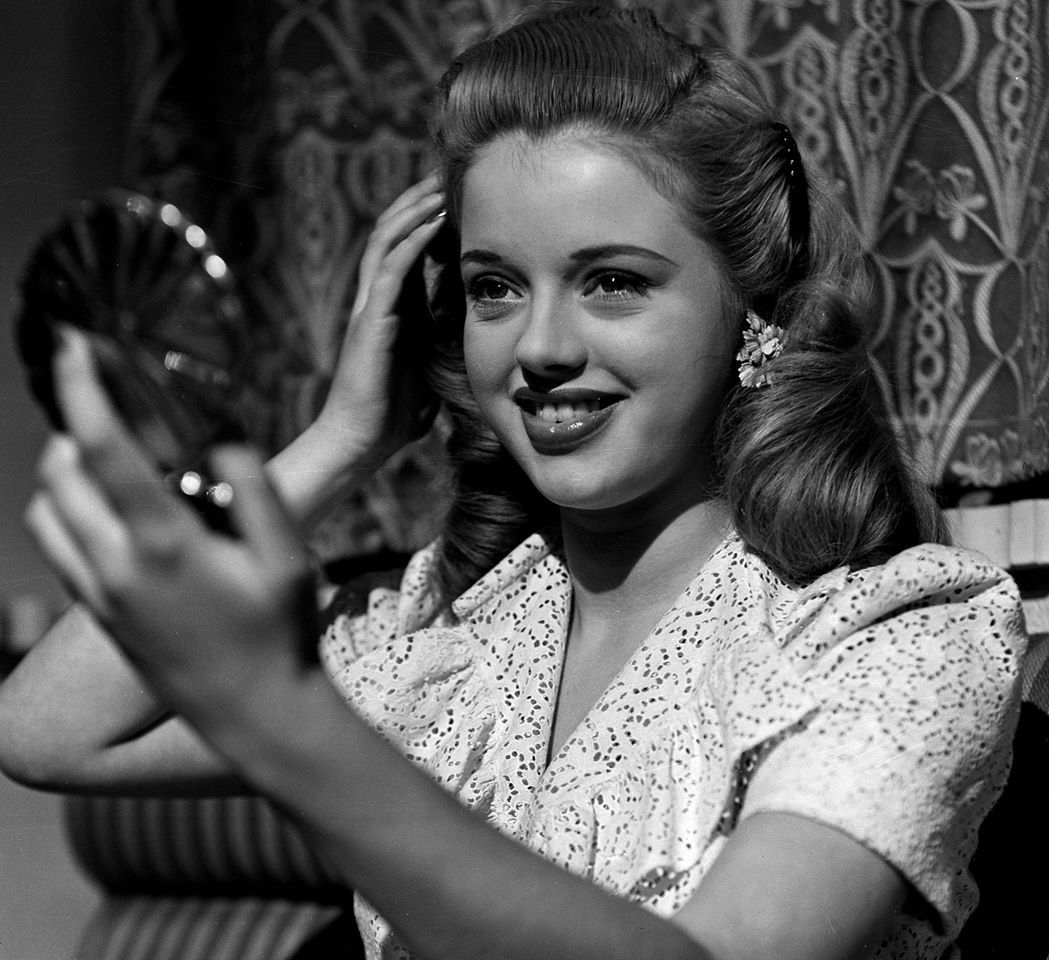 Diana Dors Classic Hollywood Actress Diana Dors Classic Hollywood Actress