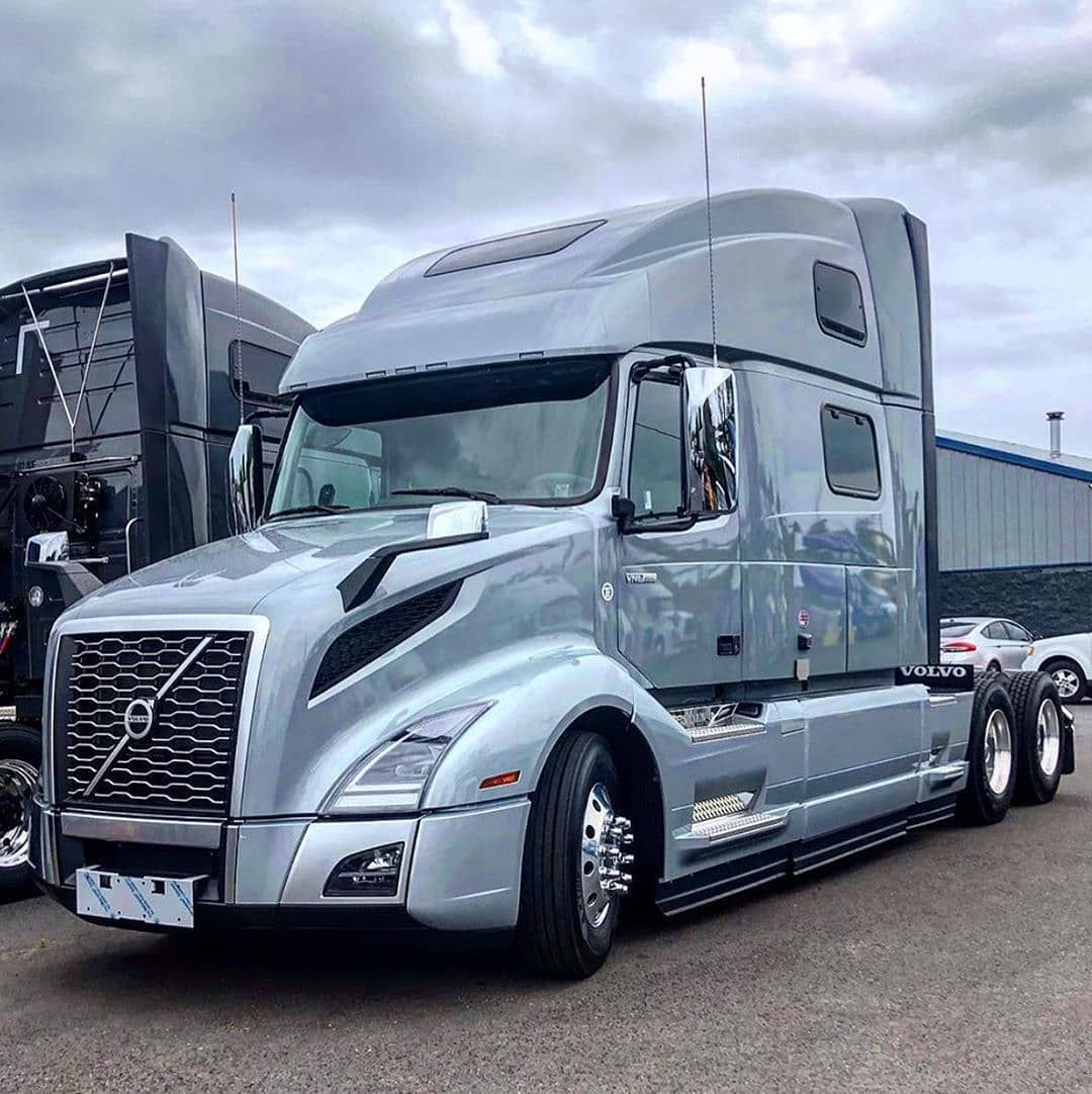 Volvo VNL Volvo trucks, Volvo, Customised trucks jpg (1080x1082)