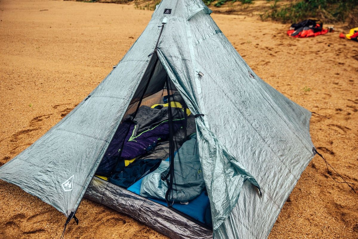 Pitch A Pyramid Hyperlite Ultamid 2 Tent Review Gearjunkie Tent Reviews Tent Mountain Gear Pitch A Pyramid Hyperlite Ultamid 2 Tent Review Gearjunkie Tent Reviews Tent Mountain Gear