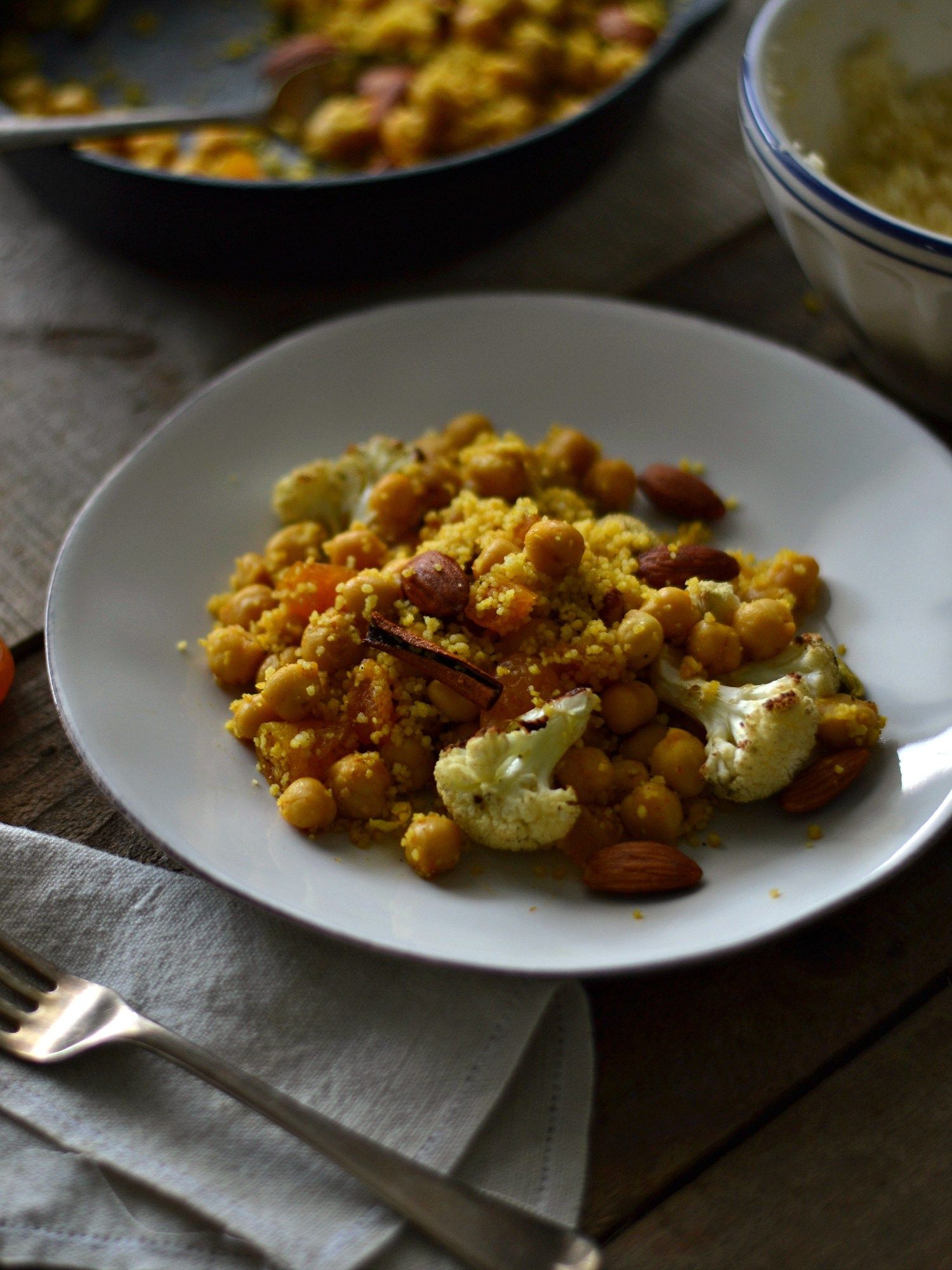 Cuscuz com grão, amêndoas e especiarias Couve flor, Ideias, Receitas