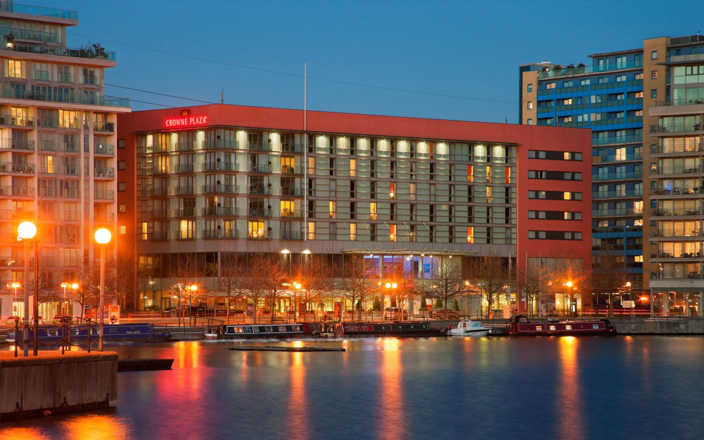 Crowne Plaza Docklands | London hotels, London docklands, Hotel