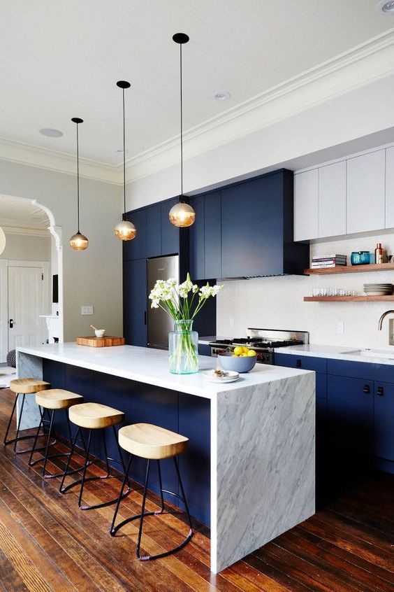 large kitchen design ideas layout here are 21 of the most beautiful kitchens on internet featuring pendant lights over an island bench serious design inspiration coming your way gorgeous bench kitchen idea large kitchen design ideas layout here are 21 of the most beautiful kitchens on internet featuring pendant lights over an island bench serious design inspiration coming your way gorgeous bench kitchen idea