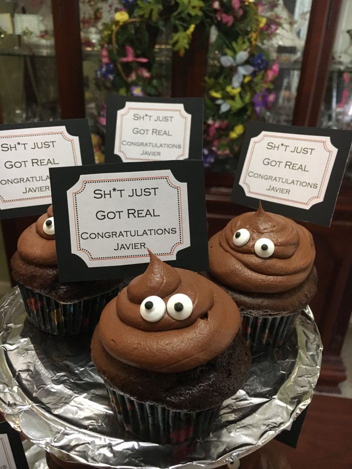 Shit just got real cupcakes Graduation Food, Graduation Party Planning, Graduation Party Themes, College Graduation Parties, Graduation Cupcakes, Graduation Celebration, Grad Parties, Graduation Presents, Nursing Graduation