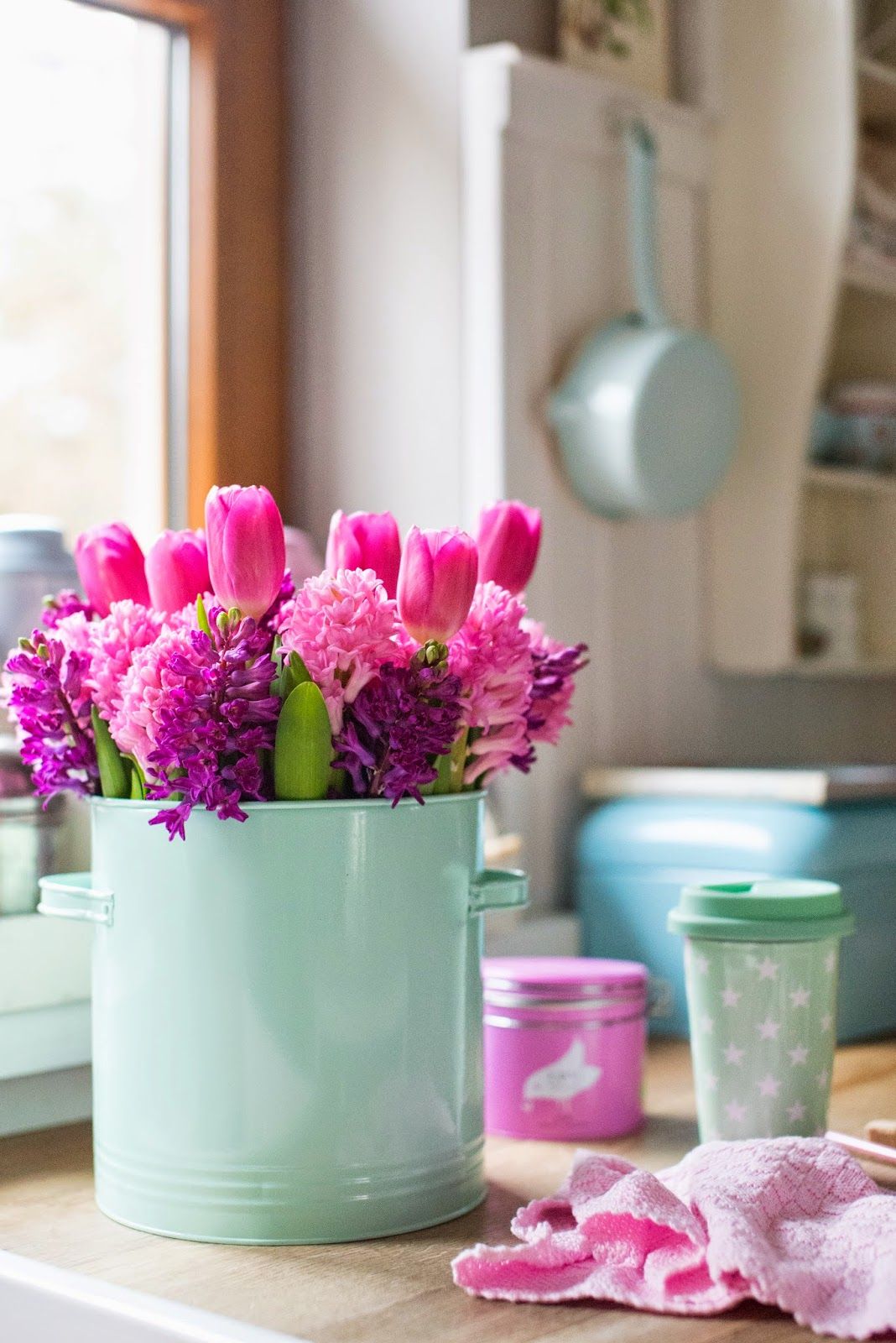 Feng Shui, Flower Power, Minty House, House Of Turquoise, Deco Floral, Shabby Vintage, Pretty Pastel, Inspired Homes, Spring Flowers