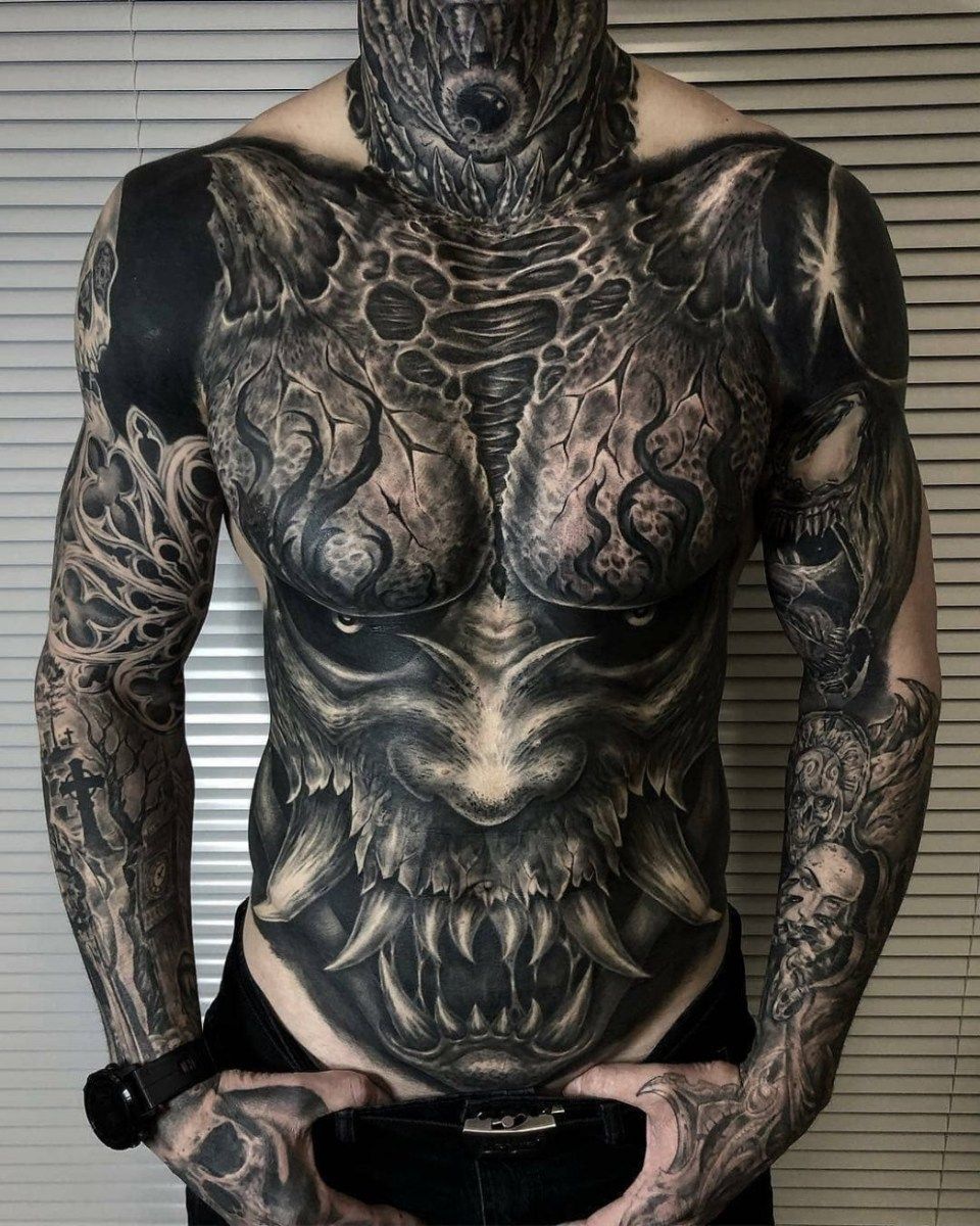 Chest Tattoos Are Common Worldwide It 8217 S A Very Modern And Cool Way To Express Your Personality And Dec In 2020 Chest Tattoo Chest Tattoos For Women Tattoo Shows