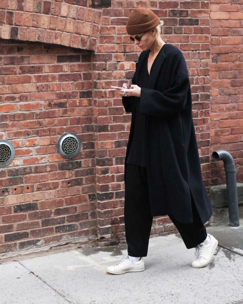 BLACK WRAP COAT