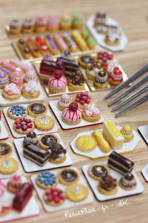 Différents gateaux en FIMO