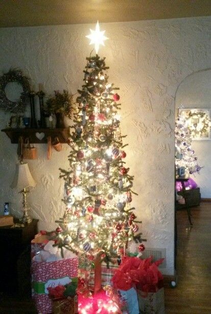Decorated Skinny Christmas Tree From Hobby Lobby Christmas Trees decorated skinny Christmas tree from Hobby Lobby Skinny Christmas Tree, Christmas Tree Decorations, Christmas - Decorated Skinny Christmas Tree From Hobby Lobby Christmas Trees