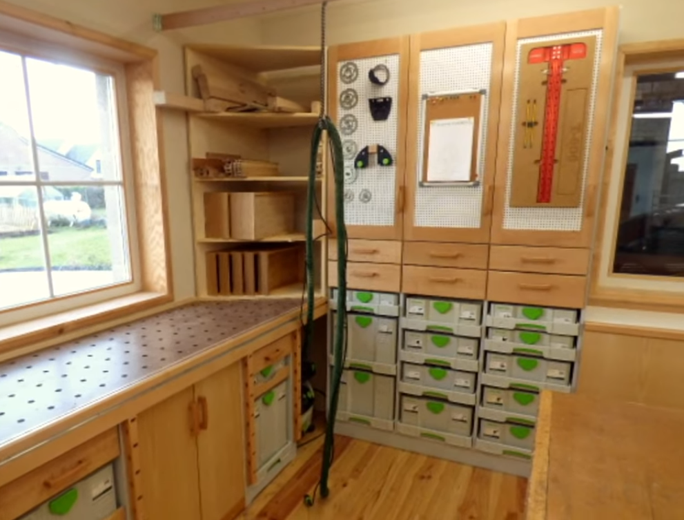 Развитие идей Festool (Апгрейд Фестула) и самодельные решения - фотообзор 2.0 Festool, Room Divider, Woodworking, Furniture, Home Decor, Atelier, Carpentry, Decoration Home, Room Decor