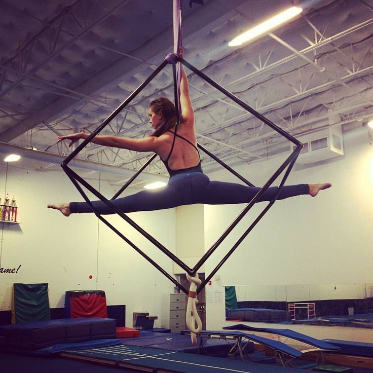 Aerial Cube Straddle Aerial Dance Aerial Acrobatics Aerial Yoga aerial-cube-straddle-aerial-dance-aerial-acrobatics-aerial-yoga
