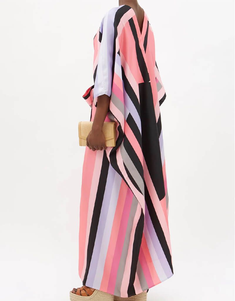 Silk Crepe Kaftan Processing Time : 10-15 Business Days Work : Priented Work Fabric:Silk Crepe Color:Pink Hip Dress, Waist Dress, Modest Evening Dress, Kaftan Abaya, Moroccan Caftan, Silk Crepe, Muslim Fashion, Pink Silk, Free Size