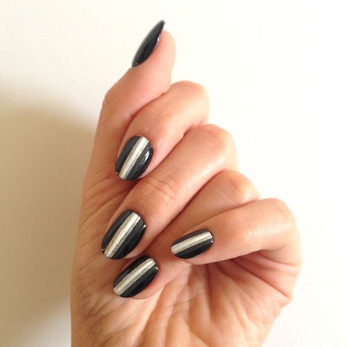 Beauty Shay Mitchell Tuxedo Nails And S Shaymitchell Shay Mitchell Pinstripe Nails