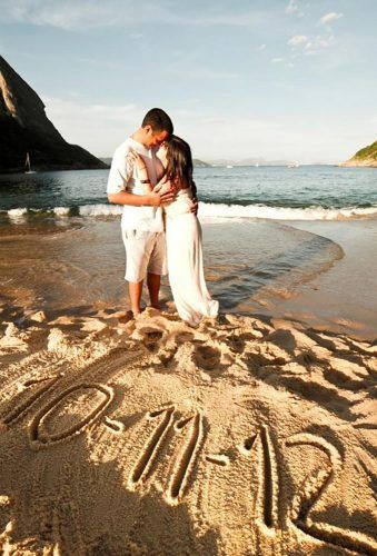 #super #photo #ideas #save #date #the30 Super Save The Date Photo Ideas
