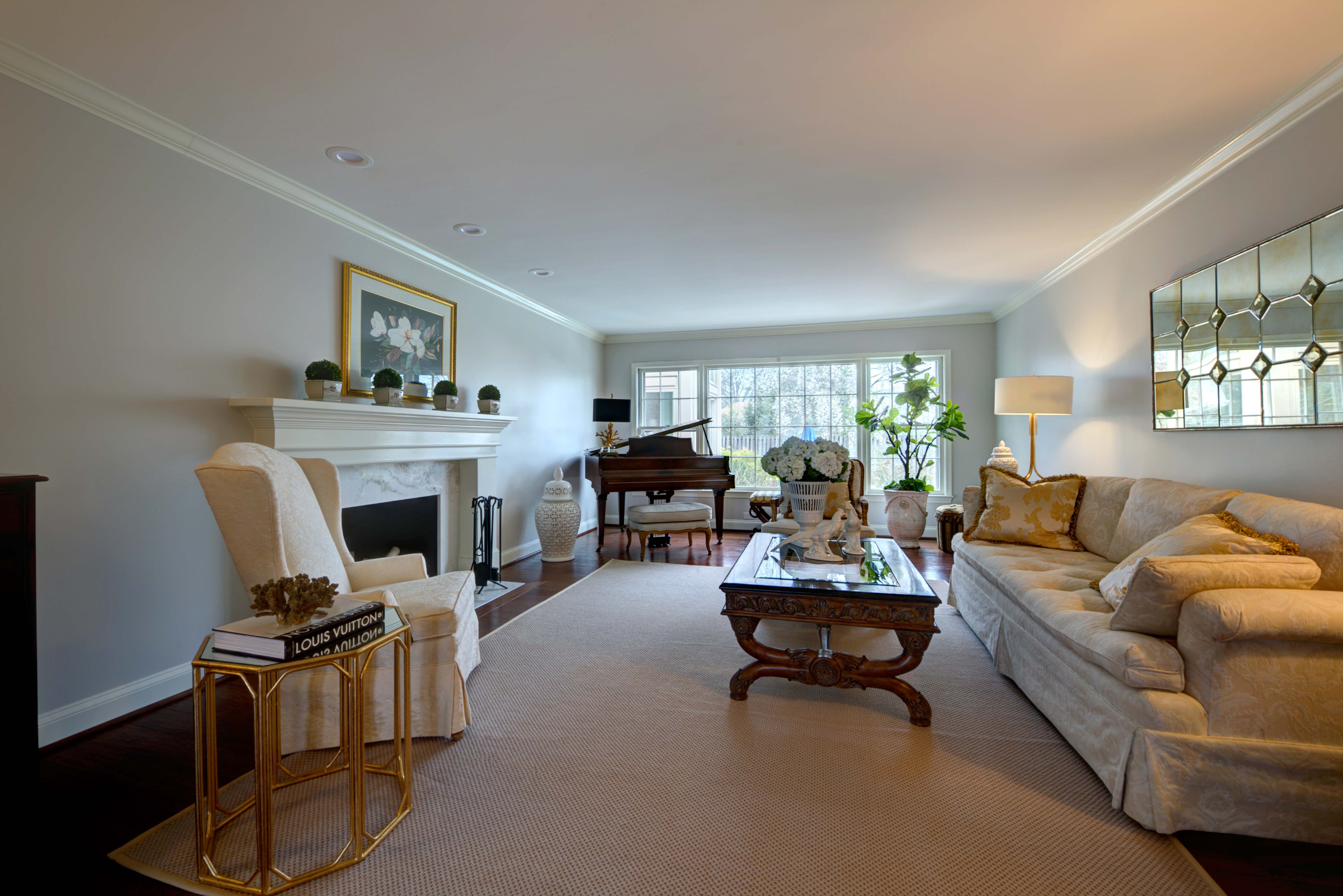 Crown Suite Suites, Luxury concierge services, Residences