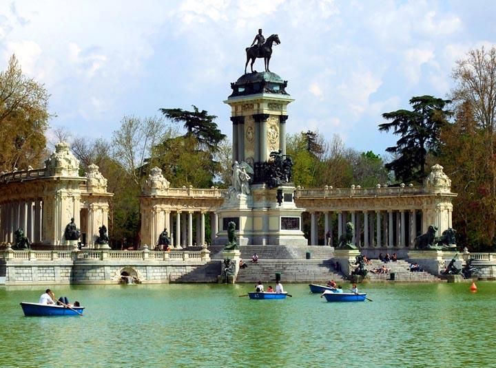 Grande Stagno Parco Del Buen Retiro Madrid Spagna Madrid Domingo Spagna