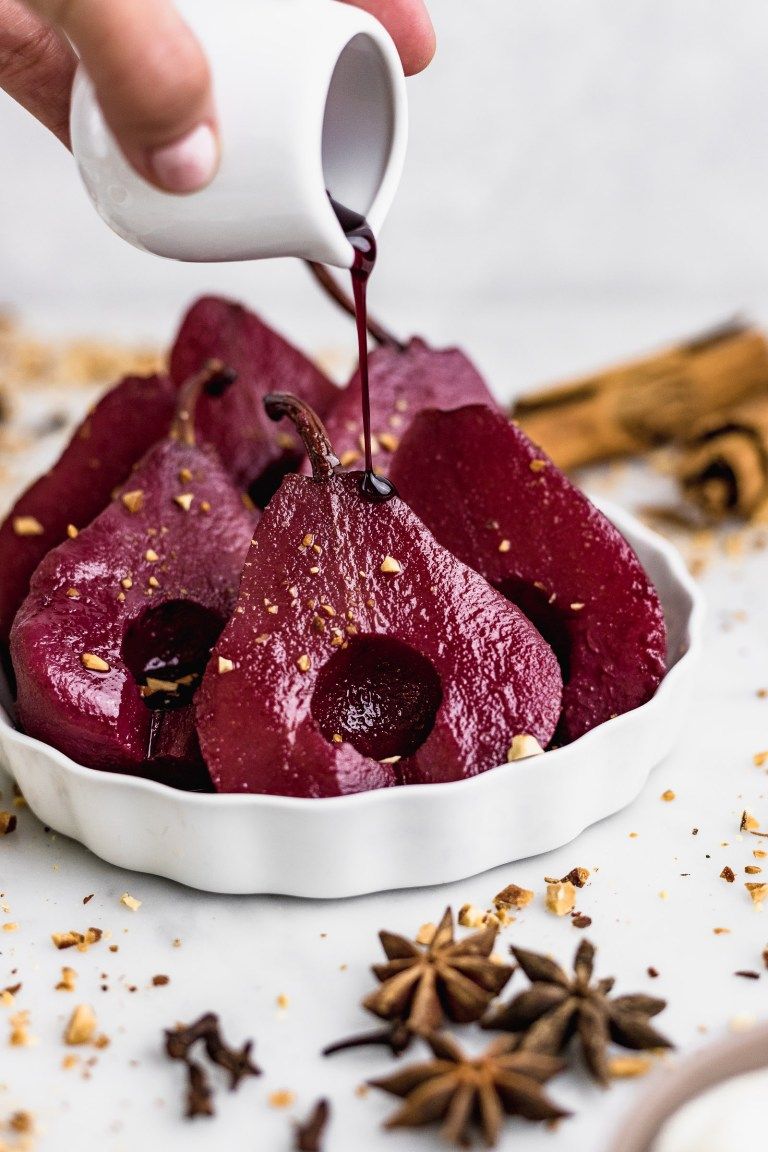Peras Al Vino Tinto Cravings Journal Receta Peras Al Vino Tinto Peras Escalfadas Peras Al Vino