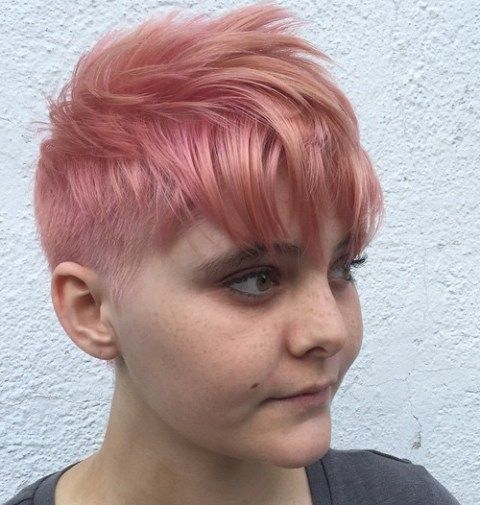 Choppy Pastel Pink Pixie Haircuts For Round Face Shape, Pixie Cut Round Face, Pixie Haircut For Round Faces, Face Cut, Popular Short Haircuts, Short Pixie Haircuts, Pixie Hairstyles, Hairdos, Thick Hair Cuts