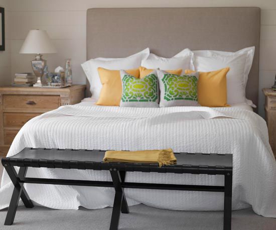 white bedding with accent pillows white bedding with accent pillows