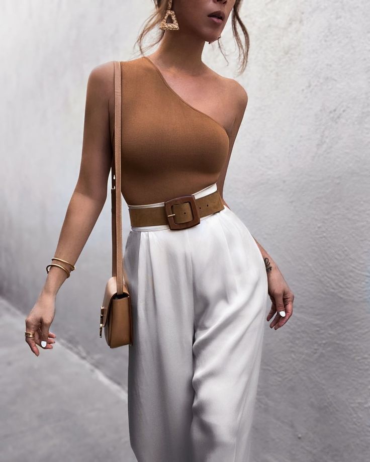 BASIC ONE SHOULDER TOP - TAN BASIC ONE SHOULDER TOP - TAN