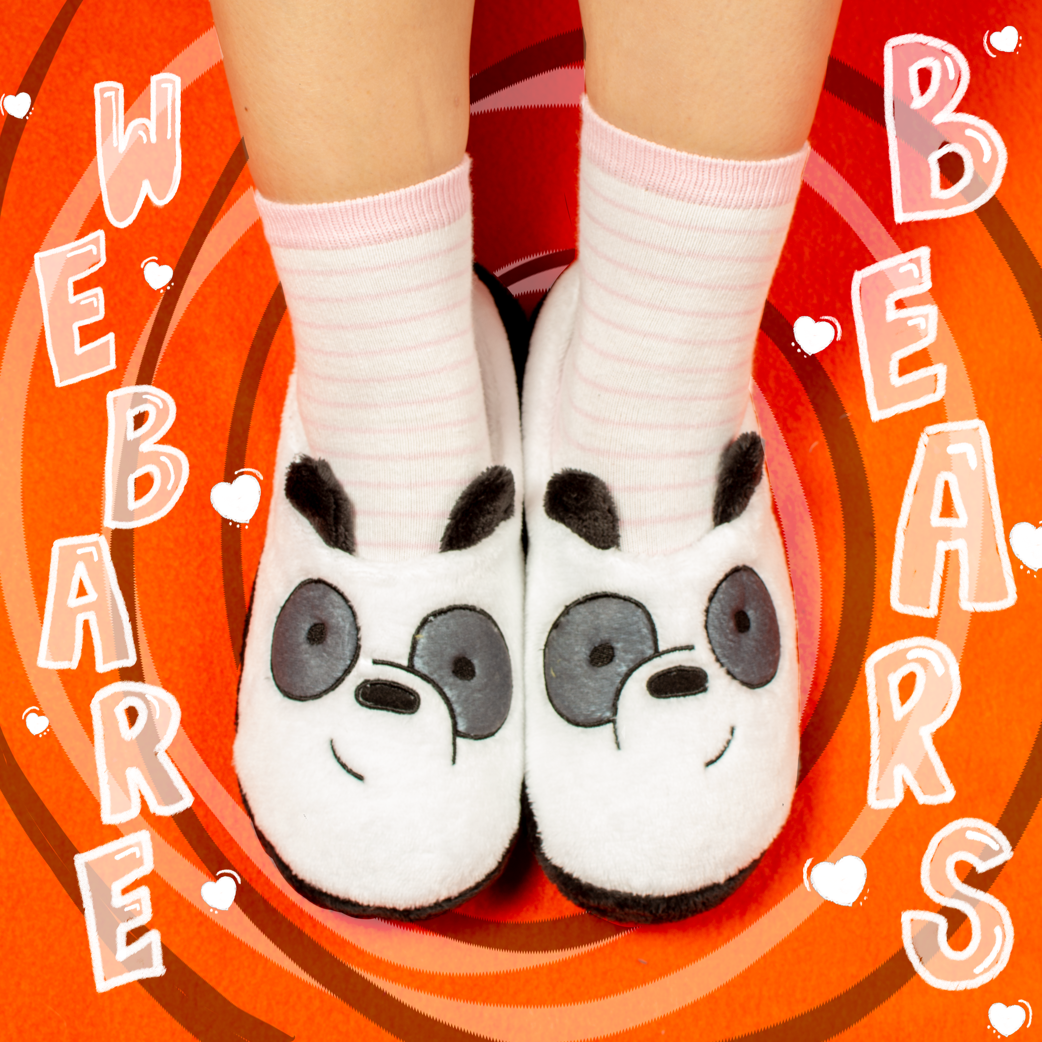 Que mejor compañía para días de locha que un panda otaku, influencer y muy muy kawaii ? Llévalas ahora y mantén tus pies siempre cómodos y calientitos. ♥La tabla de tallas la encuentras al final. Si tiendes dudas con respecto a tu talla o necesitas una talla diferente, escríbenos a nuestro wsp 3207950312♥Si tu talla es muy precisa en la tabla, te recomendamos pedir la talla siguiente para que no te quede pequeña. ♥ Todas nuestras Pantuflas están hechas en piel de conejo o suavetina, materiales d Panda, Otaku, Slippers, Kawaii, Products, Fashion, Finding Nemo, Rabbit Fur, Slipper