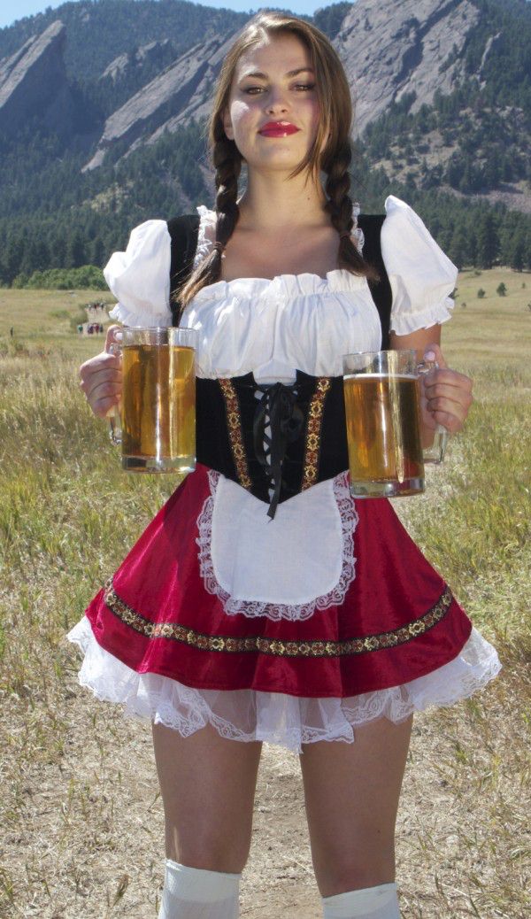 The 20 sexiest Oktoberfest photos ever taken (20 Photos) | Oktoberfest