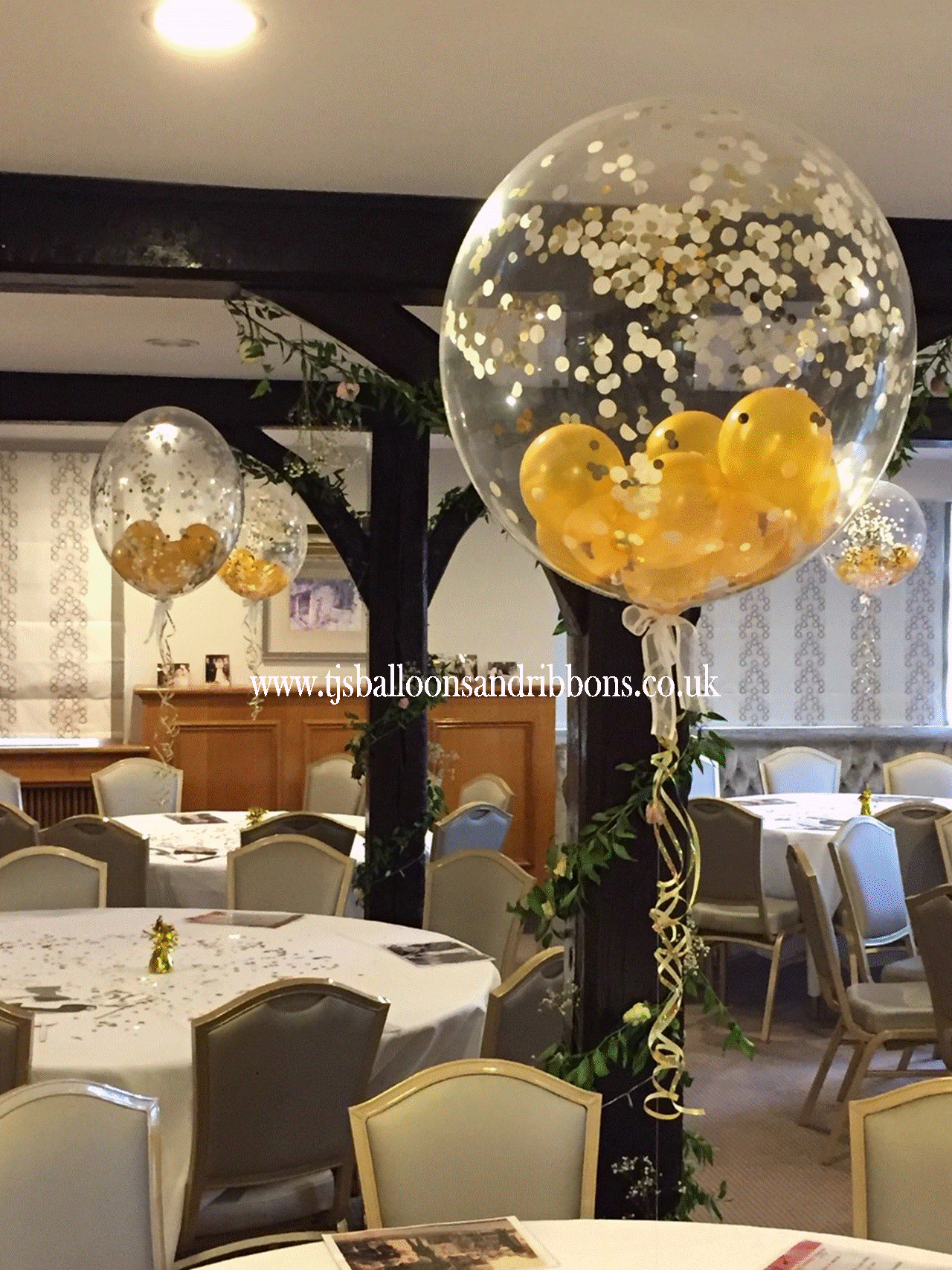 Golden Wedding Cascading Table Centrepiece Party Decoration 50th Anniversary