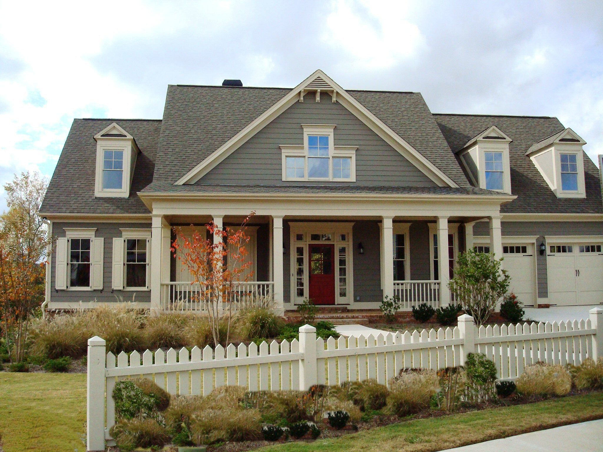 Top Modern Bungalow Design Exterior Colors House And Bricks Beautify Exterior Painted Houses Ideas Full Imagas Grey Roof With Wall That Can Be Decor White