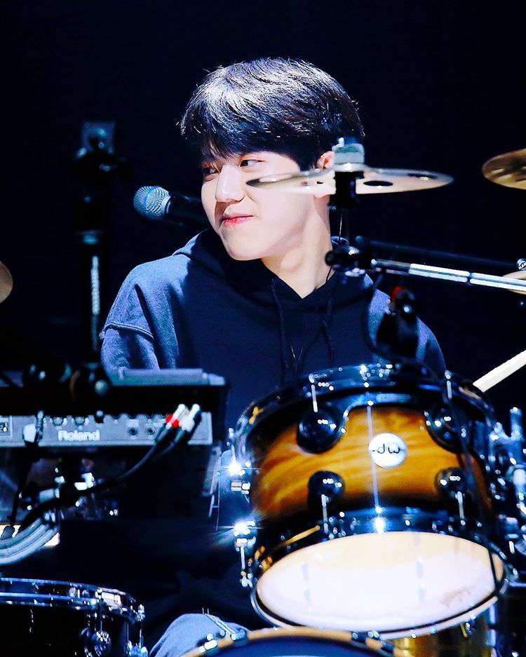 yoon dowoon di instagram 200122 day6 gravity concert in yoon dowoon di instagram 200122 day6 gravity concert in