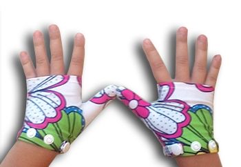 thumb sucker glove Inflammatory breast cancere