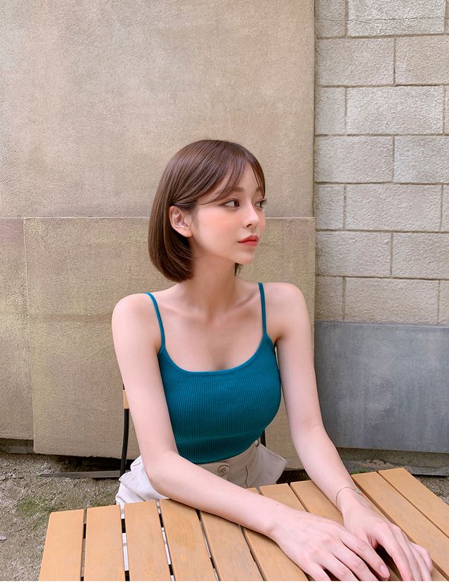 Ulzzang Short Hair, Korean Short Hair, Ulzzang Girl, Blunt Bob Haircuts, Bobs Haircuts, Pretty Korean Girls, Beautiful Asian Girls, Girl Short Hair, Short Hair Cuts