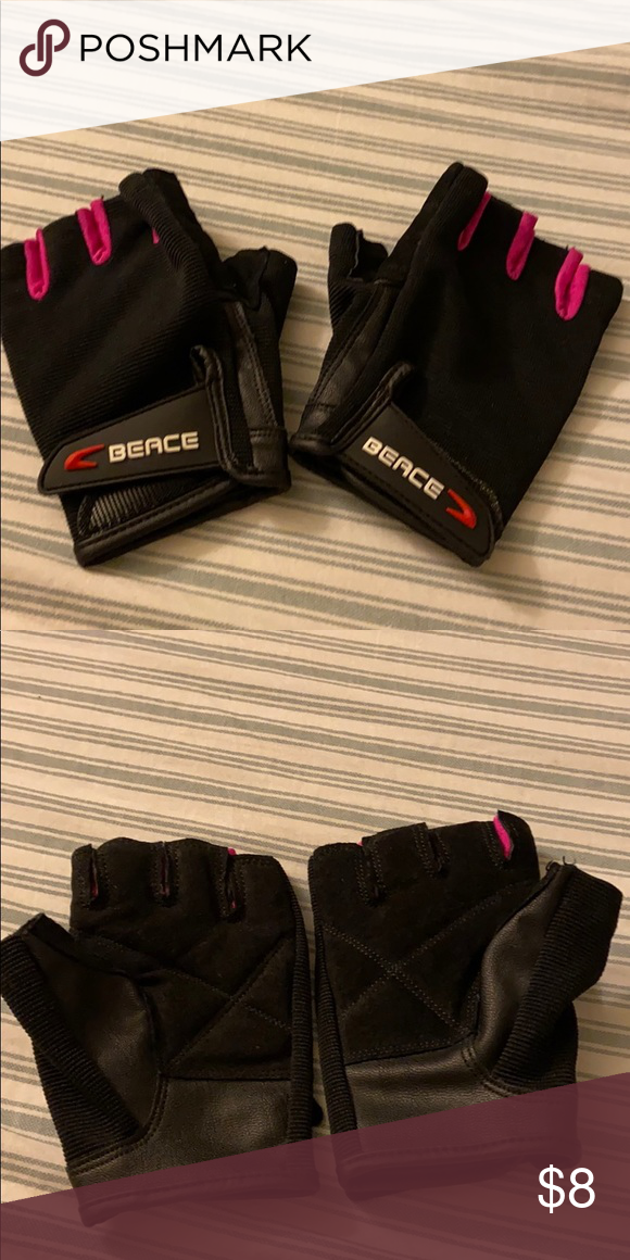 Never worn workout gloves Never worn workout gloves