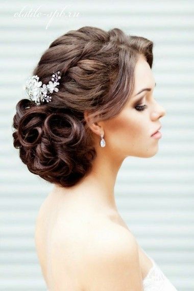 Coiffure Mariage Cheveux Longs Chignon Bouclé Here Comes