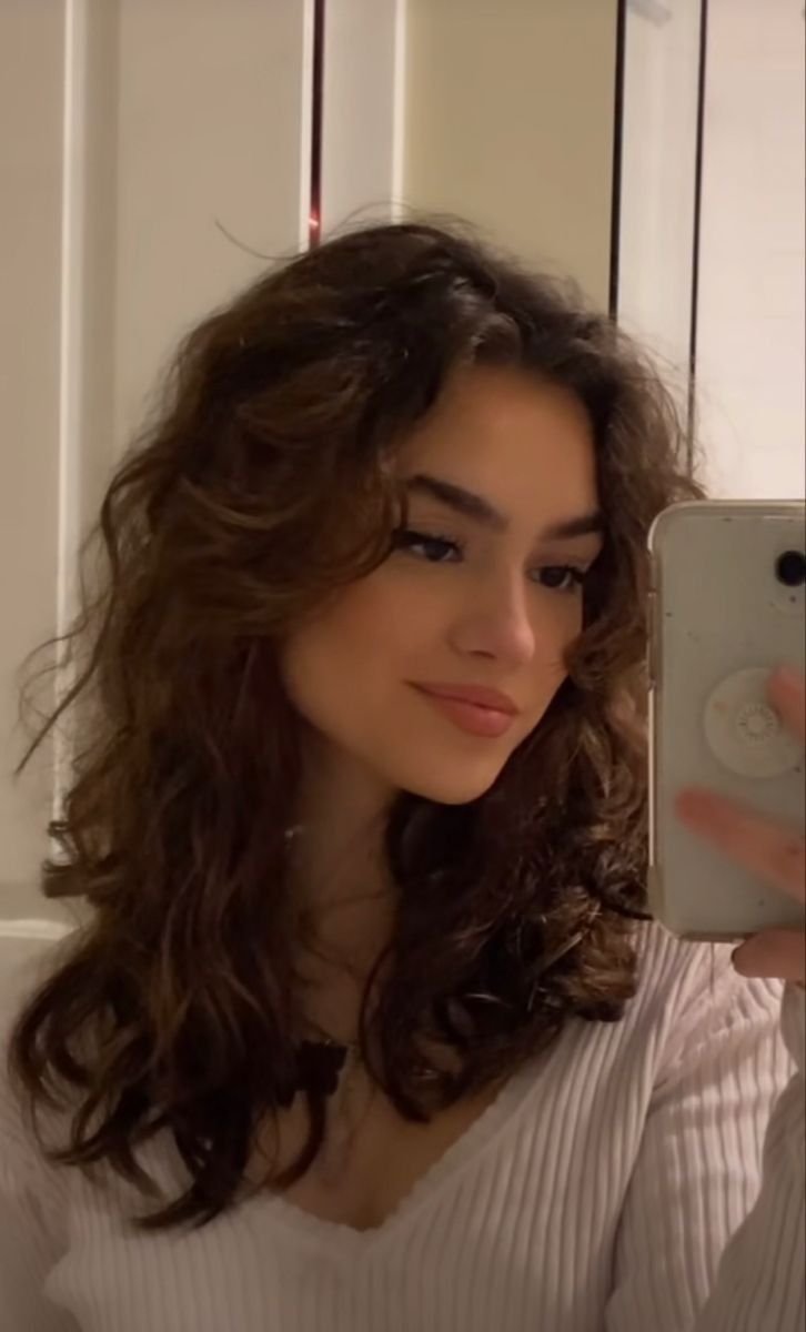 GostouMe siga-me para mais conteúdos como essese nois Natural Curly Hair Cuts, Naturally Wavy Hair Cuts, Natural Curly Hairstyles, Short Wavy Curly Hair, Natural Perm, Curly Perm, Curly Hair Care, Medium Hair Styles, Curly Hair Styles