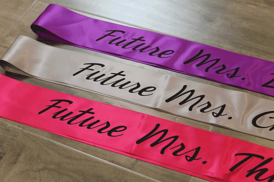 CUSTOM SASH HIGH QUALITY SILVER WRITING FOR HEN PARTY BABY SHOWER BIRTHDAY