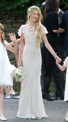 Image Result For Kate Moss Wedding Dress Bridesmaids Clique Image Result For Kate Moss Wedding Dress Bridesmaids
