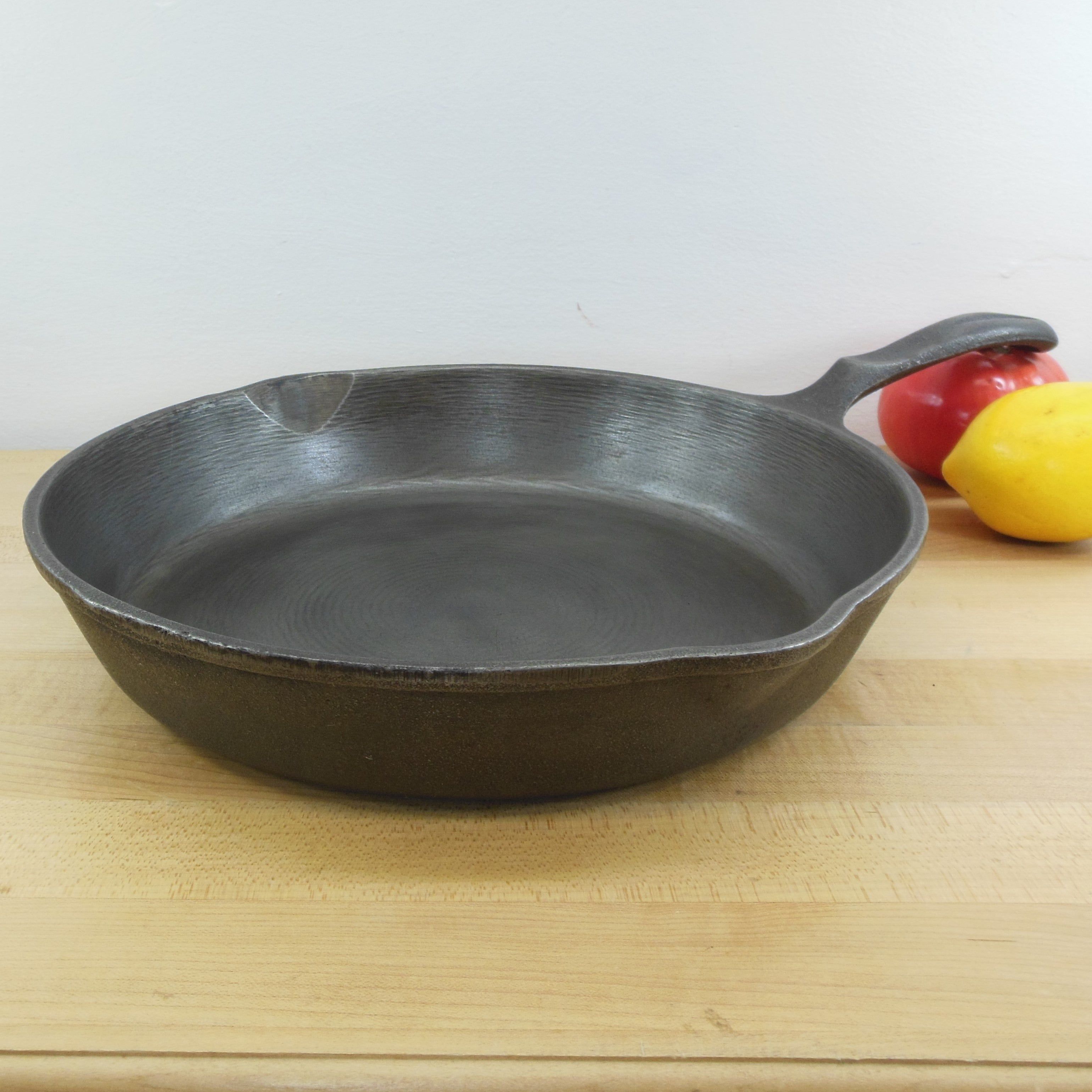 Wagner USA 1891 Original Cast Iron Skillet 11-3/4" Cast Iron Skillet
