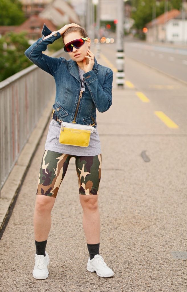 Bike Shorts Styling Ideas for Petite Women To Look Taller & Slimmer Petite Fall Outfits, Spring Work Outfits, Casual Summer Outfits, Winter Fashion Outfits, Girl Outfits, Short Girl Fashion, Trendy Fashion, Vegan Style Clothes, Moda