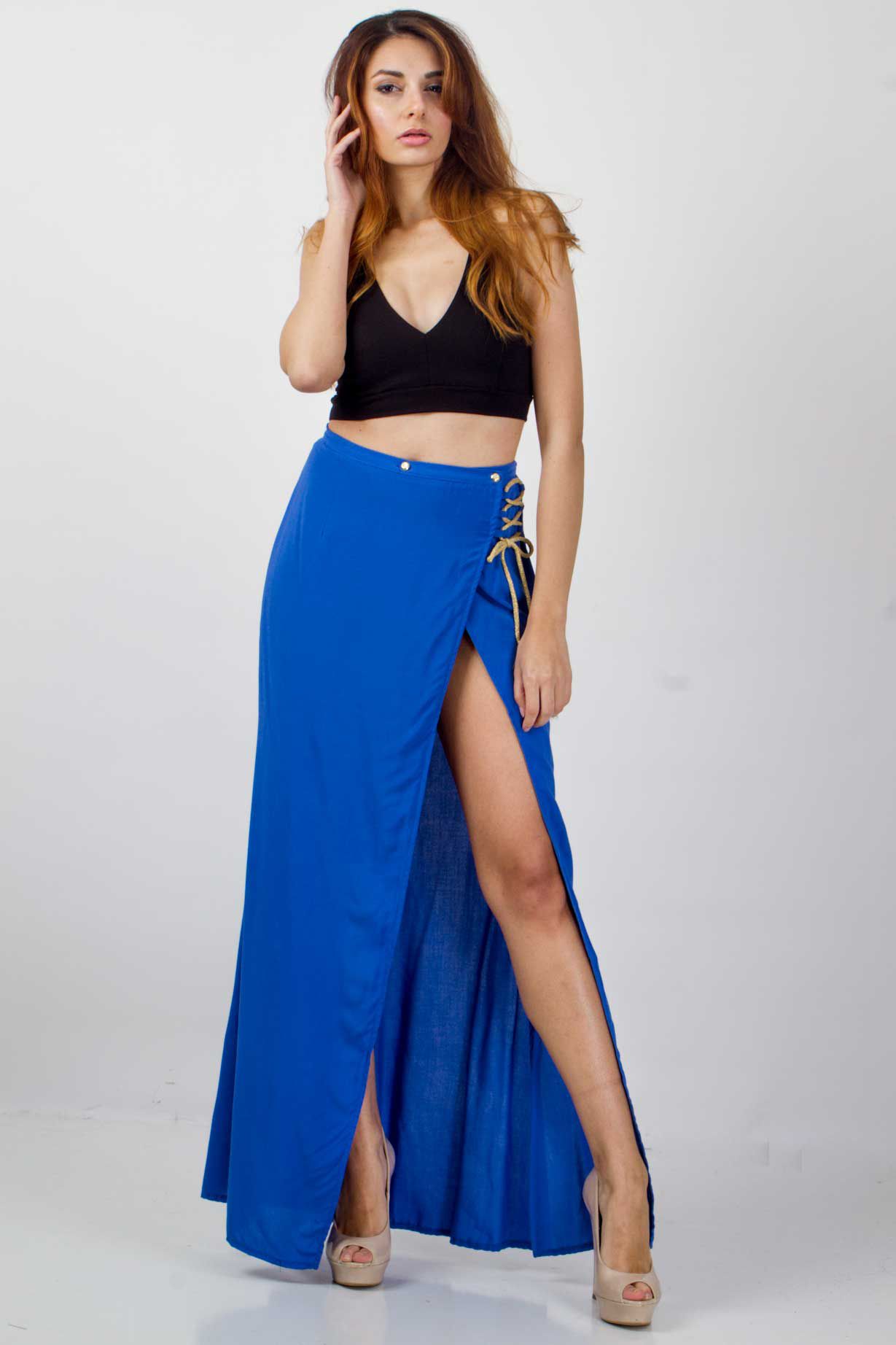 Φούστα μακριά με σκίσιμο Coocu 100% Viscose – 100% Βισκόζ Ελληνικής Προέλευσης Τιμή: 14,37 € Αγόρασε το εδώ:http:// www.benissimo.gr/foystes/fousta-makria-me-skisimo-coocu-147017912.html Maxi Skirt, Skirts, Collection, Fashion, Moda, Fashion Styles, Skirt, Fashion Illustrations