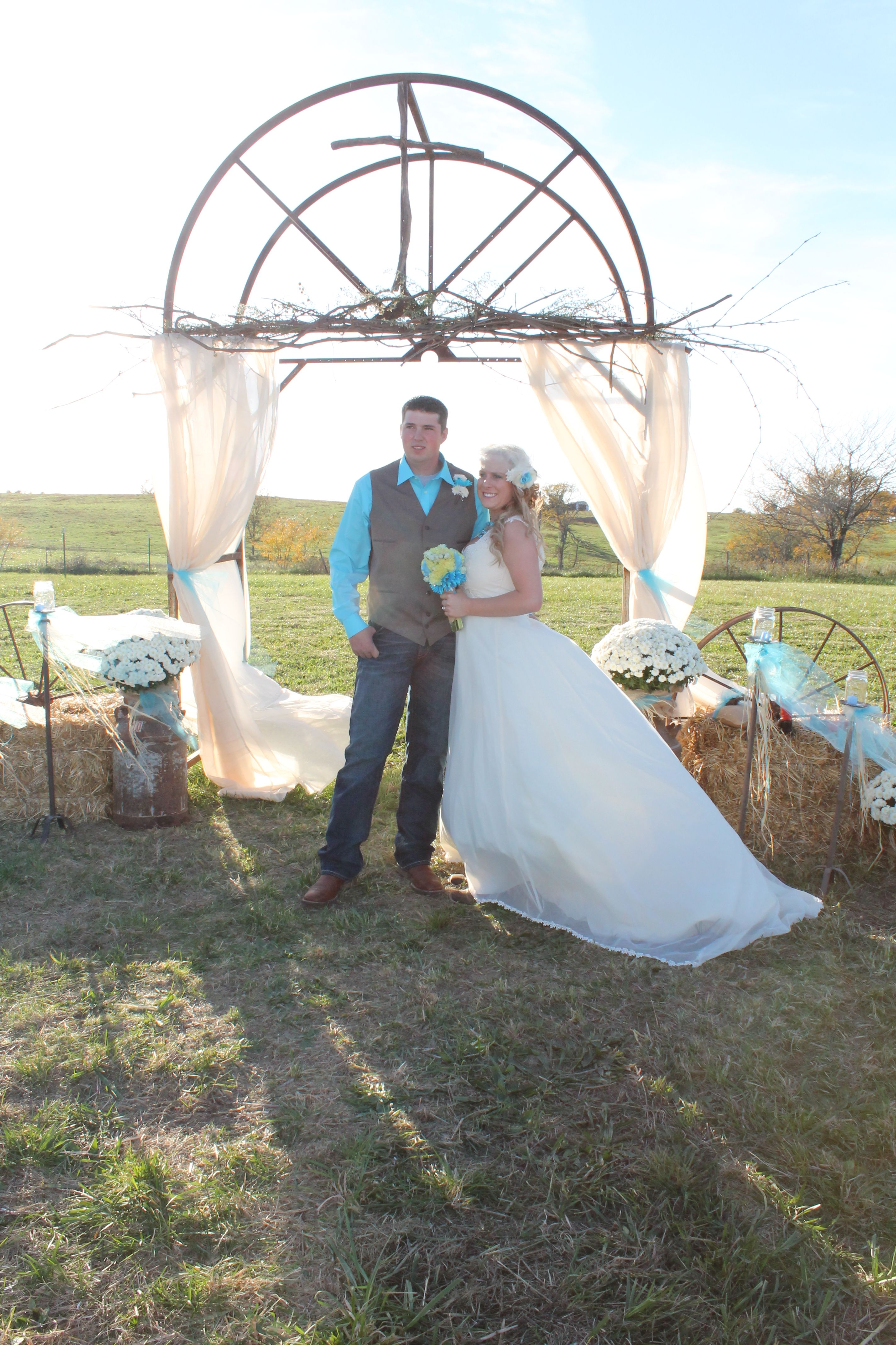 Country Wedding The Groom Built Altar Hope Pinterest Country Wedding The Groom Built Altar