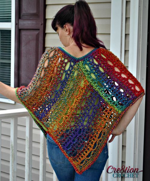 Free lace poncho pattern. Misses (S, M and L) and Plus sizes (1x, 2x, 3x). Fun and easy. Crochet Poncho Free Pattern Woman, Crochet Lace Pattern, All Free Crochet, Easy Crochet Patterns, Crochet Shawl, Crochet Sweater, Shawl Patterns, Crochet Vests, Easy Patterns