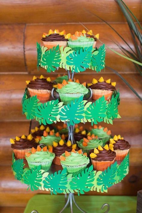 Dinosaur 5th Birthday Party | Kara's Party Ideas