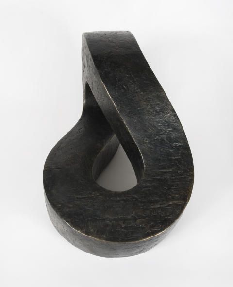 Aase Texmon Rygh, Møbius (liggende), 2013 Stone Sculpture, Sculpture Art, Art Intervention, Powerful Art, Math Art, Fire Clay, Moebius, Minimalist Art, Sculpting