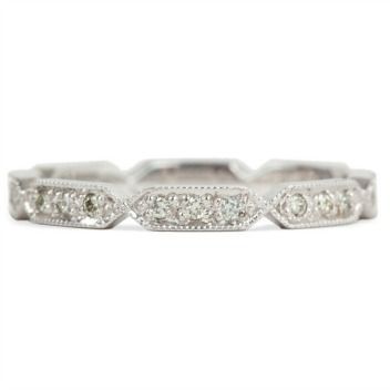 9 Dainty Wedding Rings Perfect For Those Days When You Want Low Key 9 Dainty Wedding Rings Perfect For Those Days When You Want Low Key Bling