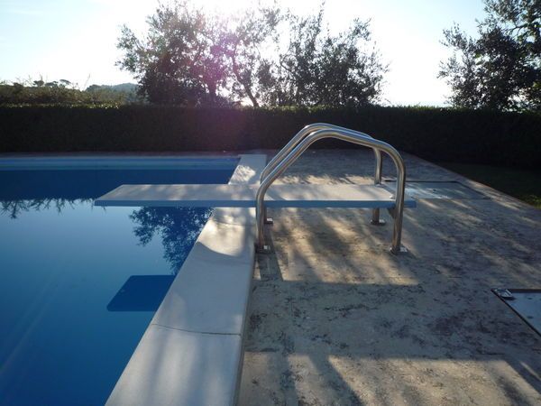 Diving Board Side View 600x450 Pixels Diving Board Side View 600x450 Pixels