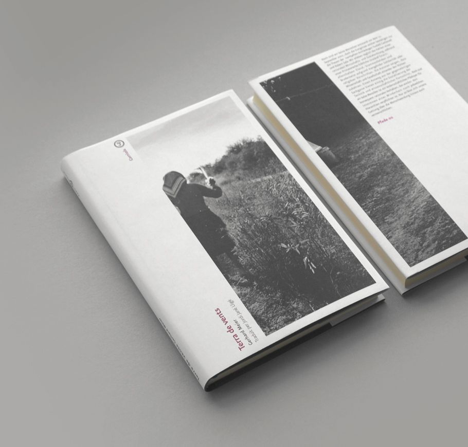 Book Cover Photography Rates Terra de vents / Atipus Журнальные макеты, Макет книги