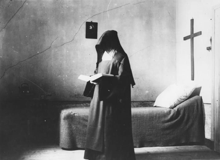 29 fotos antiguas que te van a dar un mal rollo que flipas | Fotos que dan miedo, Fotos espeluznantes, Imagenes de miedo