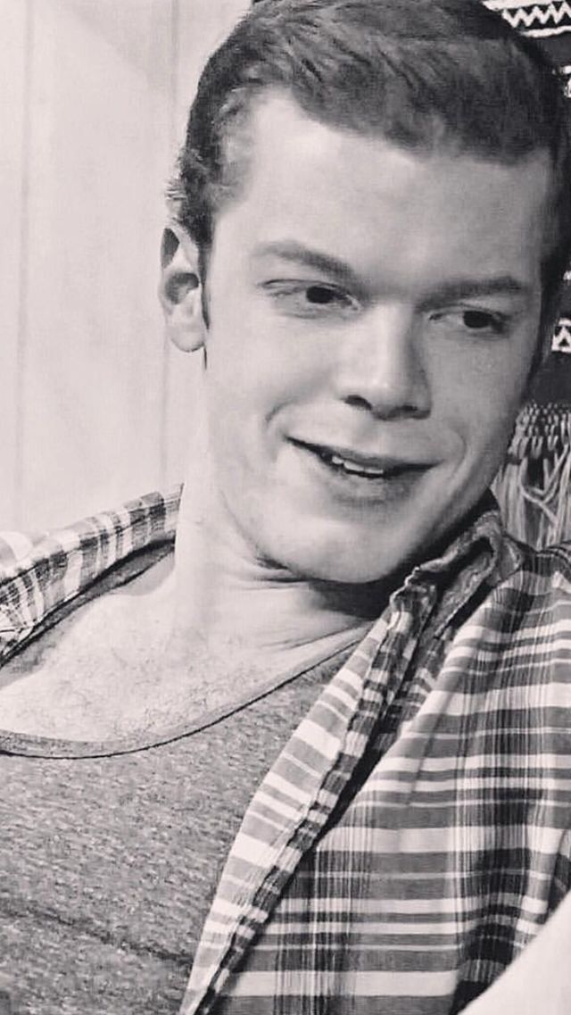 Sly smile #Cameronmonaghan #Shameless | Cameron monaghan, Best actor
