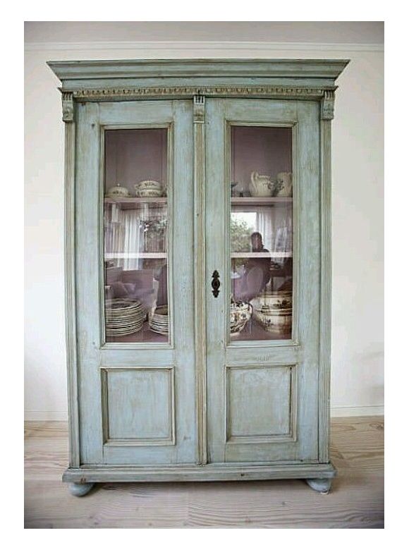Decora con vitrinas y vitrinas antiguas | salones atemporales ... Decora con vitrinas y vitrinas antiguas | salones atemporales ...