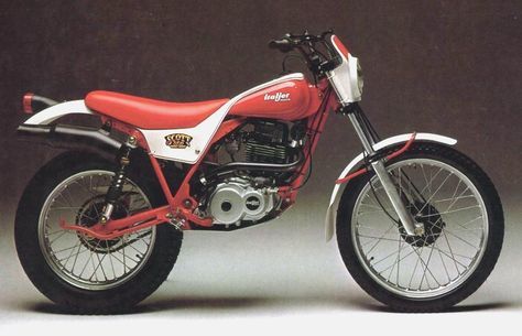 Italjet Scott 350. Another mid-sized under-performing ...