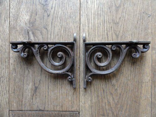 Pair Traditional Antique Victorian Style Cast Iron Scroll Shelf//Cistern Brackets